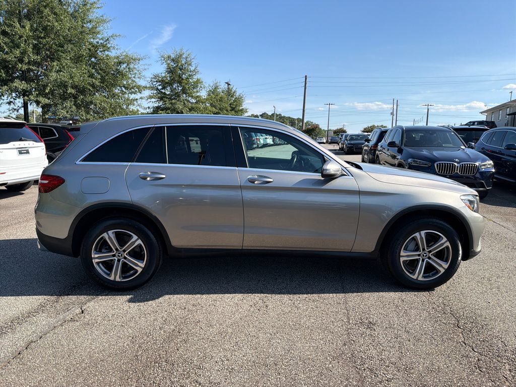 Used 2019 Mercedes-Benz GLC 300 4MATIC w/ Multimedia Package image 8