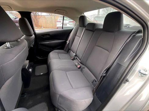 Used 2025 Toyota Corolla LE image 20