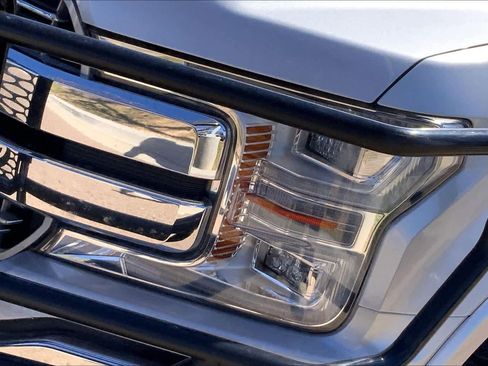 Used 2019 Ford F150 Lariat w/ Equipment Group 502A Luxury image 28