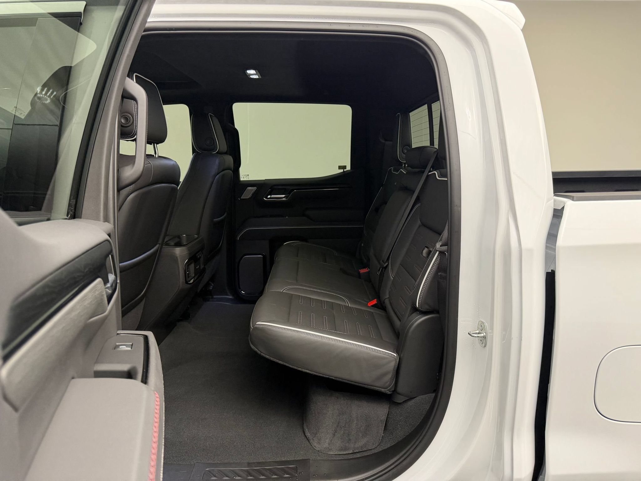 Used 2024 GMC Sierra 1500 AT4X w/ AT4X AEV Edition AWD/4WD image 20