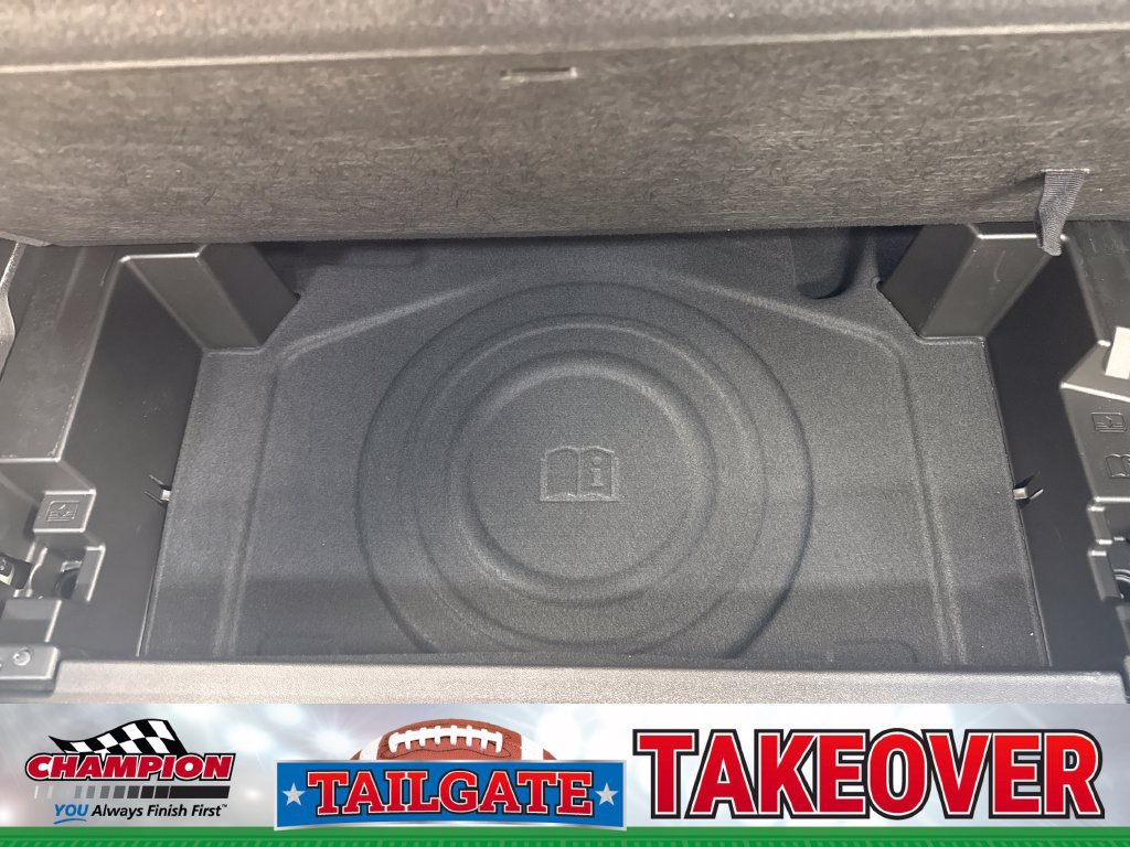 Used 2024 Chevrolet Equinox Premier FWD image 30