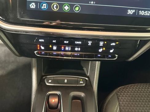 Used 2023 Chevrolet Bolt LT image 23