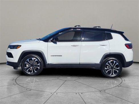 Certified 2023 Jeep Compass Limited w/ Sun and Sound Group image 9