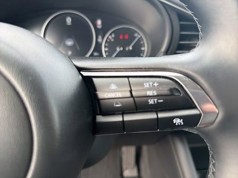 Used 2025 MAZDA MAZDA3 s image 20
