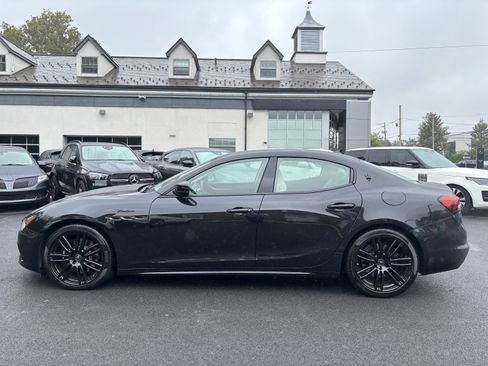 Used 2022 Maserati Ghibli Modena Q4 image 2