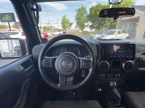 Used 2011 Jeep Wrangler Sport AWD/4WD image 10