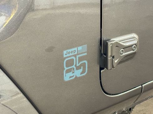 New 2026 Jeep Gladiator Overland AWD/4WD image 16