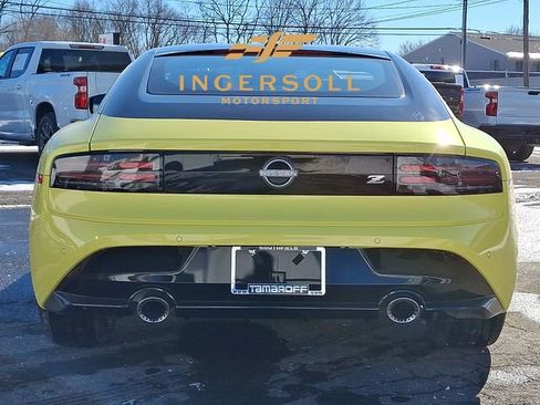 Used 2024 Nissan Z Sport w/ Floor Mat Package image 5
