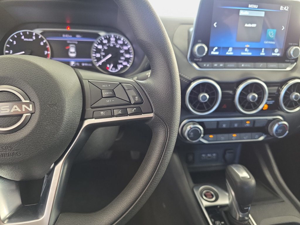 Used 2024 Nissan Sentra SV FWD image 15