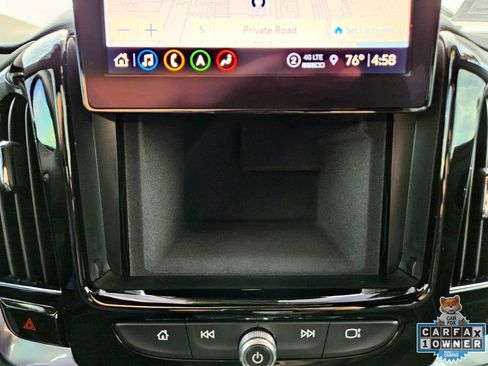 Used 2024 Chevrolet Traverse RS image 35