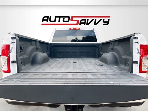 Used 2024 RAM 3500 Big Horn image 24