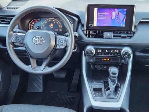 Used 2024 Toyota RAV4 XLE image 31