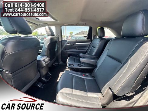 Used 2017 Toyota Highlander XLE AWD/4WD image 21