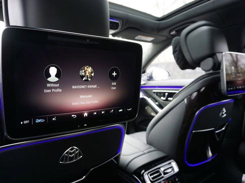 Certified 2021 Mercedes-Benz Maybach S 580 4MATIC image 17