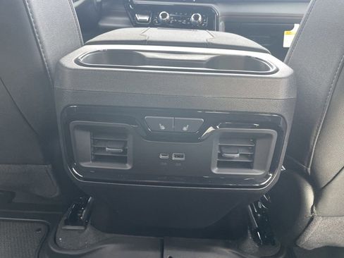 New 2026 GMC Sierra 2500 AT4 w/ AT4 Premium Plus Package AWD/4WD image 25