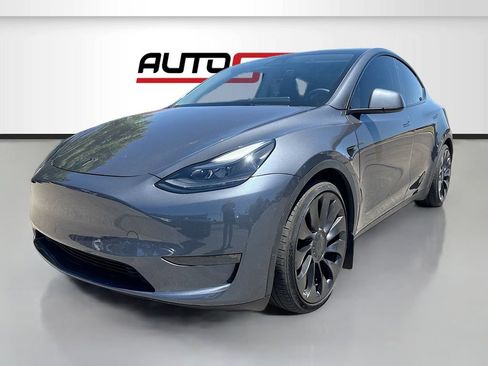 Used 2023 Tesla Model Y Performance AWD/4WD image 3