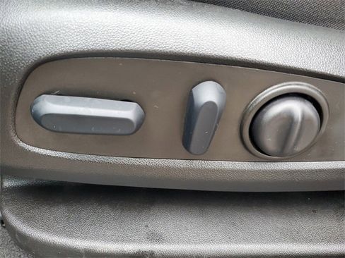 Used 2022 Chevrolet Equinox LT image 7