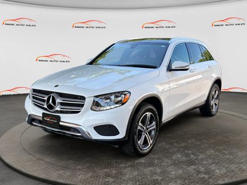 Used 2019 Mercedes-Benz GLC 300 4MATIC image 1