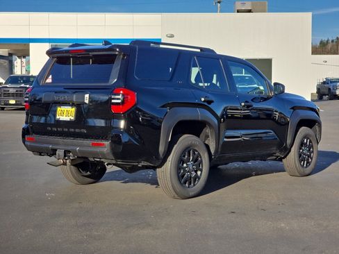 Used 2025 Toyota 4Runner SR5 image 5