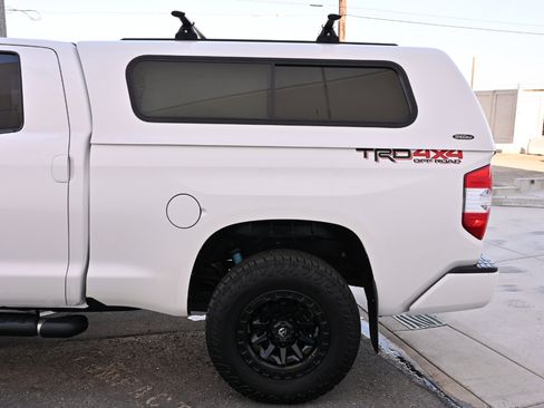 Used 2018 Toyota Tundra SR5 w/ TRD Off Road Package image 33