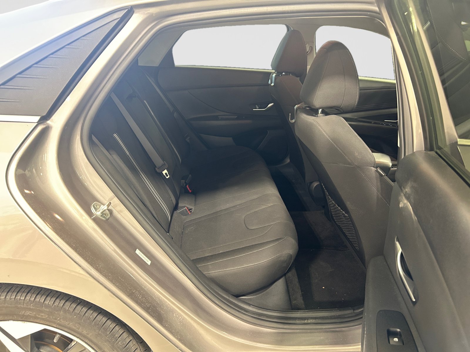 Used 2022 Hyundai Elantra SEL w/ Convenience + Premium Package FWD image 21