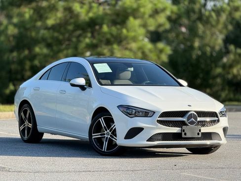 Used 2021 Mercedes-Benz CLA 250 image 13