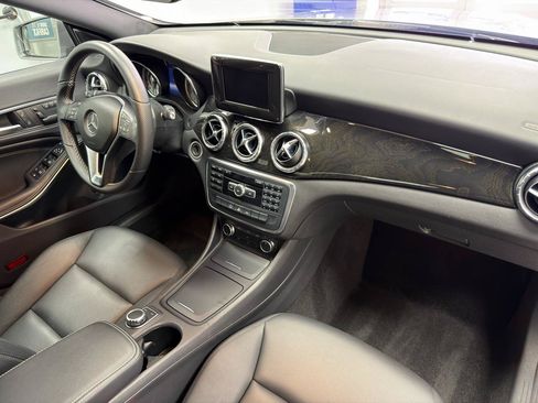 Used 2014 Mercedes-Benz CLA 250 image 26