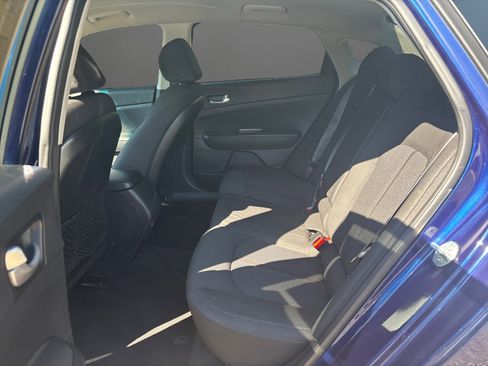 Used 2019 Kia Optima LX image 12