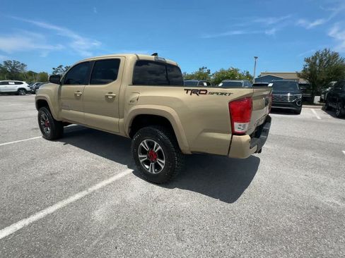 Used 2017 Toyota Tacoma TRD Sport w/ Premium & Technology Package RWD image 6