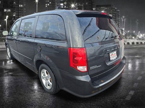 Used 2012 Dodge Grand Caravan SXT w/ Entertainment Group 1 image 4