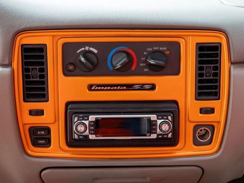 Used 1995 Chevrolet Impala SS RWD image 5