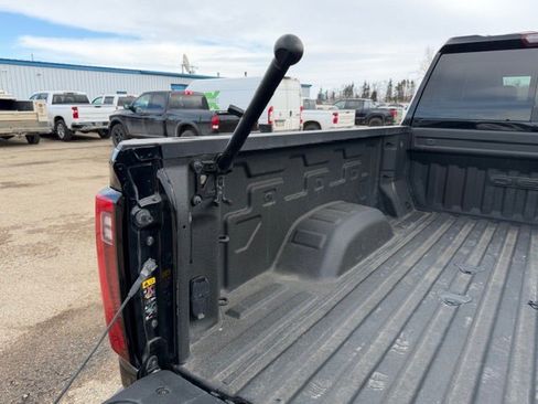 Used 2024 GMC Sierra 3500 Denali Ultimate AWD/4WD image 31