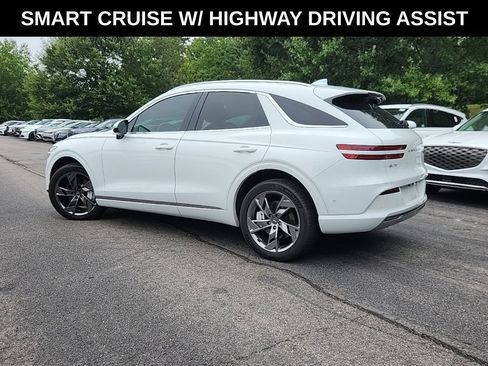 Used 2024 Genesis Electrified GV70 w/ Prestige Package AWD/4WD image 3