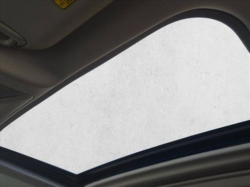 Used 2019 Toyota RAV4 XLE FWD image 15