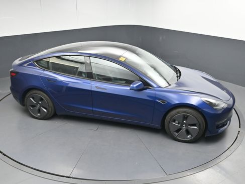 Used 2023 Tesla Model 3 Standard Range image 30