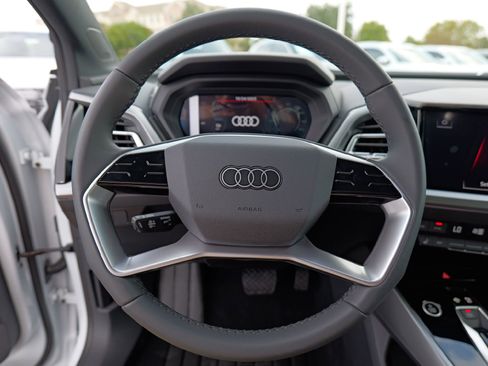 New 2026 Audi Q4 e-tron Premium Plus image 11