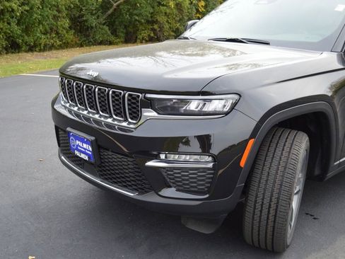 New 2025 Jeep Grand Cherokee Limited w/ Trailer Tow Package AWD/4WD image 10