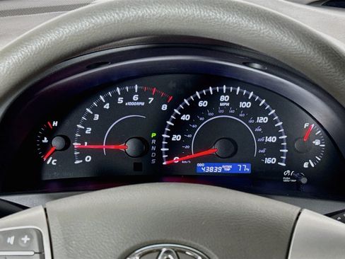 Used 2011 Toyota Camry LE w/ LE Extra-Value Pkg FWD image 37