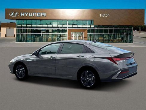New 2026 Hyundai Elantra Sport image 4