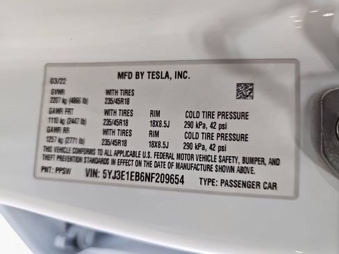 Used 2022 Tesla Model 3 Long Range AWD/4WD image 26