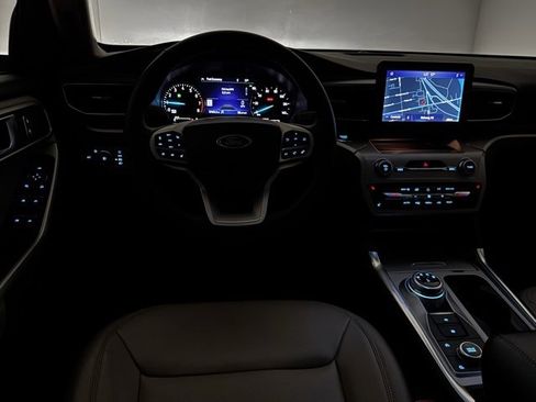 Used 2023 Ford Explorer XLT w/ Equipment Group 202A image 50