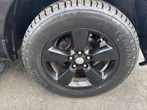 Used 2014 RAM 1500 Express w/ Black Ram 1500 Express Group image 9