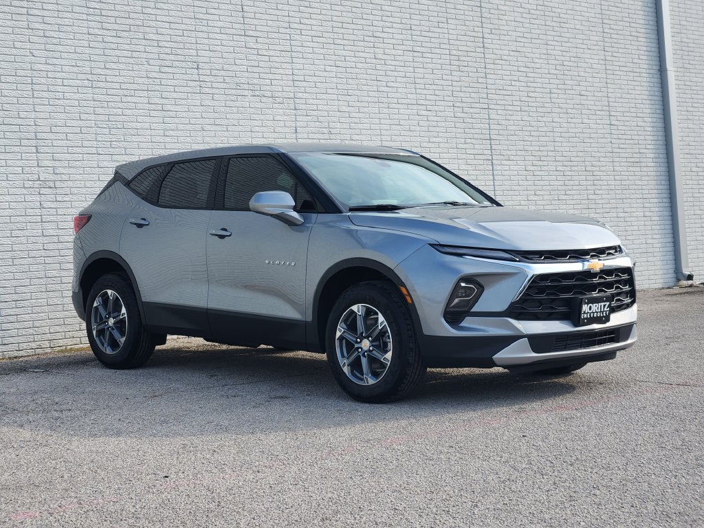 New 2026 Chevrolet Blazer LT w/ LPO, Floor Liner Package FWD image 2