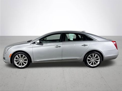Used 2017 Cadillac XTS Luxury image 9