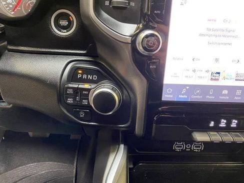 Used 2025 RAM 1500 Lone Star image 46