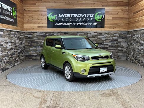 Used 2018 Kia Soul + FWD image 2