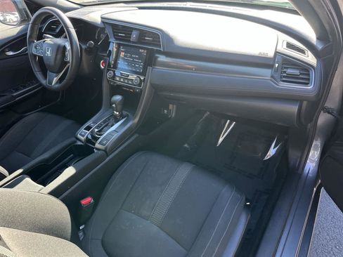 Used 2018 Honda Civic EX image 12