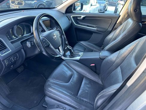 Used 2014 Volvo XC60 T6 image 10
