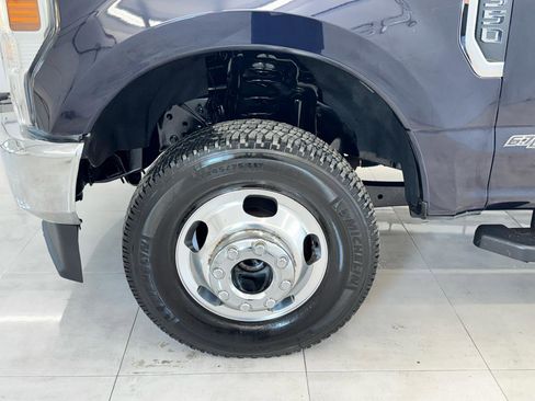 Used 2022 Ford F350 XL w/ STX Appearance Package AWD/4WD image 34