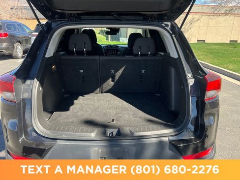 Used 2022 Chevrolet TrailBlazer LT w/ Convenience Package AWD/4WD image 19